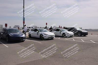 media/Oct-19-2025-Speed Ventures (Sun) [[a6e7fe67be]]/Around the Pits/